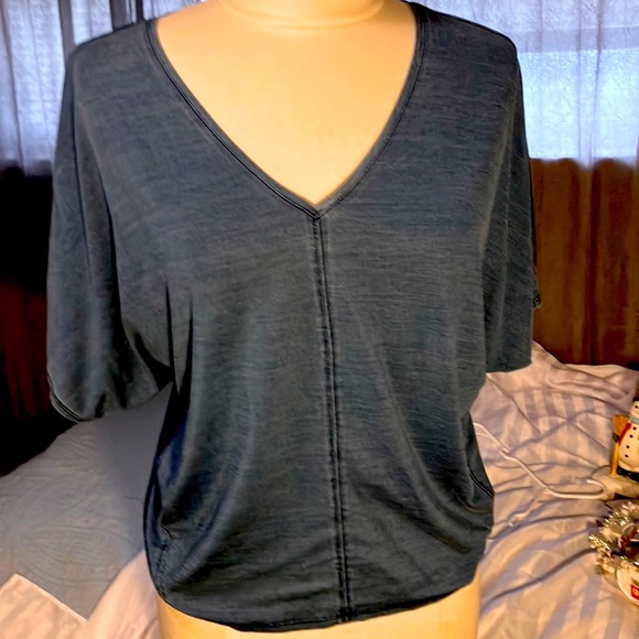 White House Black Market Tops - BOGO💥WHBM slouch high low small top